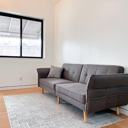 New Ample And Cozy One Bedroom Apt In Brooklyn At Rem-Casa Nova York Exterior foto